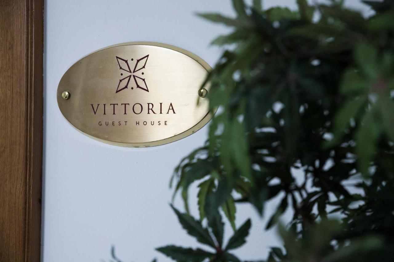 Vittoria Guest House Salerno Exterior photo